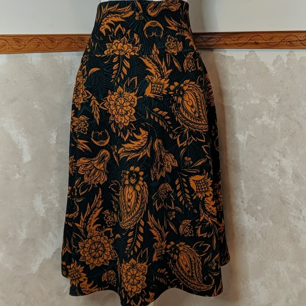 Lularoe Azure skirt. Size XL.